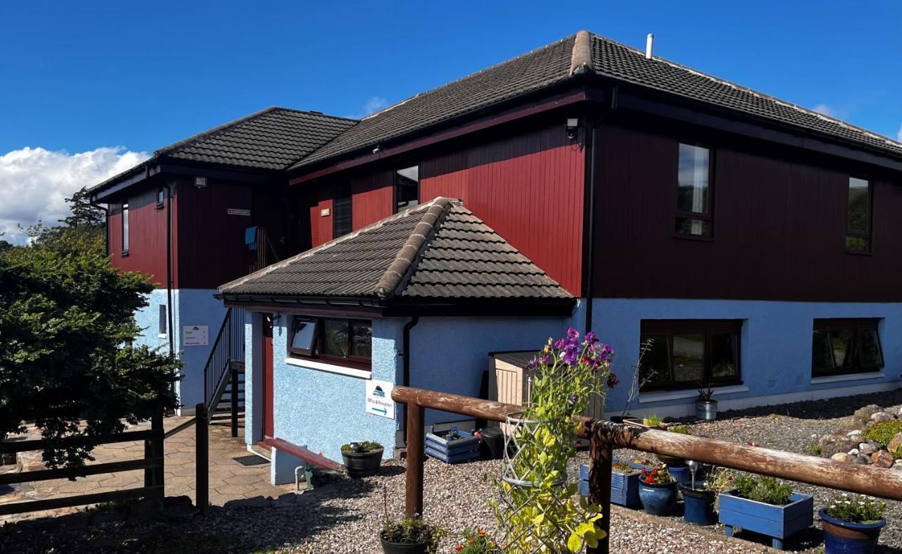 Snowgoose Apartments & Bunkhouse Fort William Esterno foto