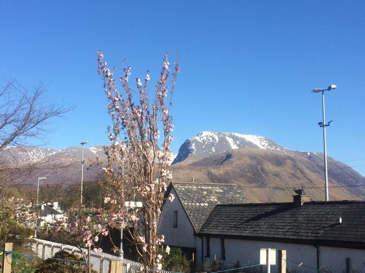 Snowgoose Apartments & Bunkhouse Fort William Esterno foto