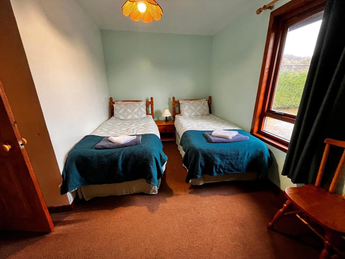Snowgoose Apartments & Bunkhouse Fort William Esterno foto
