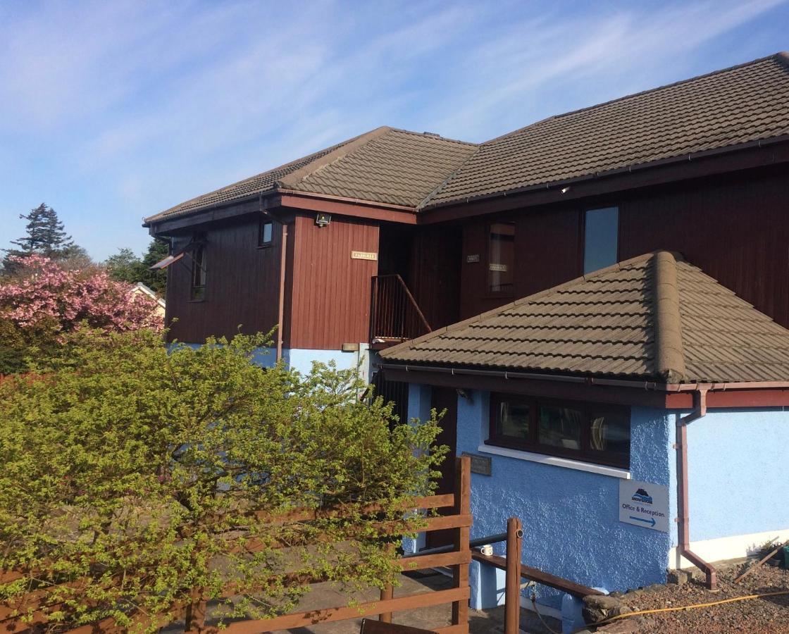 Snowgoose Apartments & Bunkhouse Fort William Esterno foto